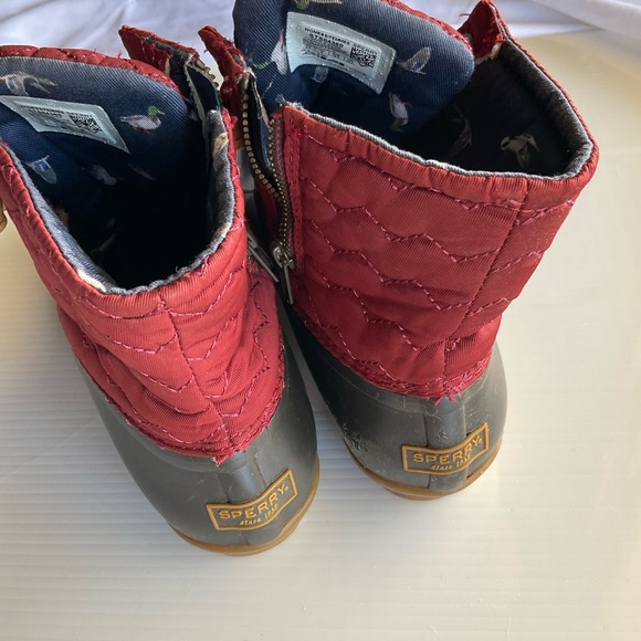 Sperry Women’s Red and Olive Duck Rain Boots size 8.5M - Picture 2 of 6